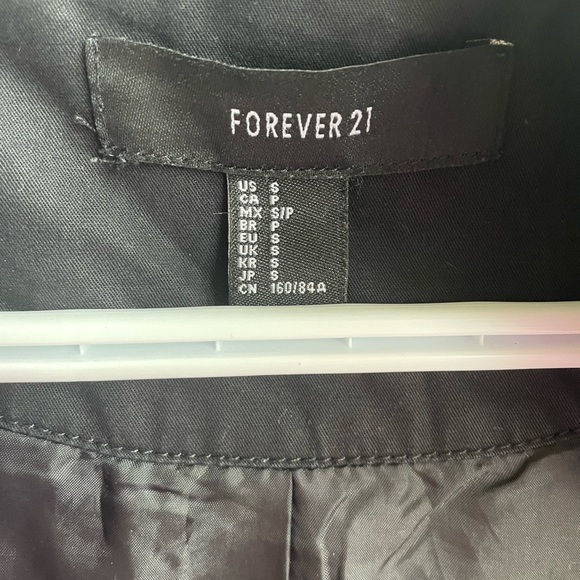 Forever 21 Spring/Fall jacket. Great for layering - Picture 2 of 3